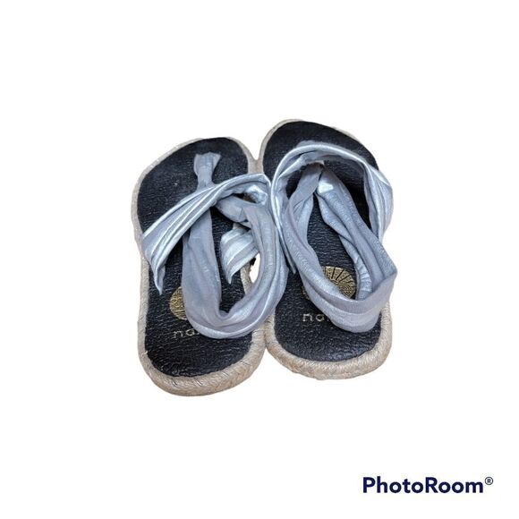 Nalha Fabric Flip Flops. Size 8. - Picture 7 of 10